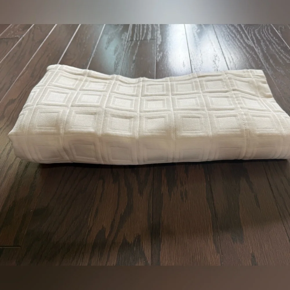 Frette Euro Sham IVORY 26x26